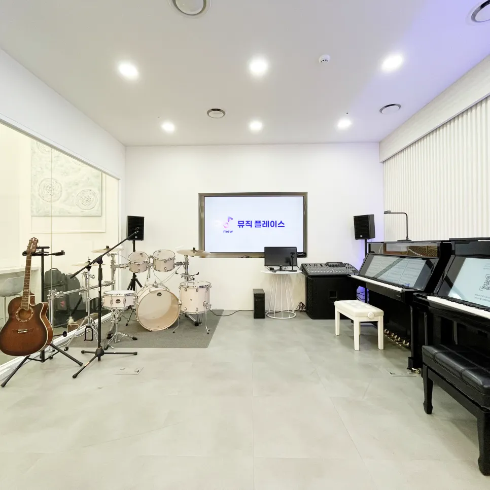 Nationwide Music Academies — MEW MusicPlace Rollout